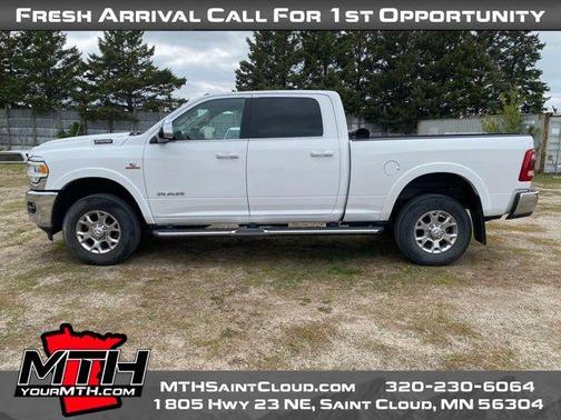 Bright White Clearcoat 2022 RAM 2500 Laramie
