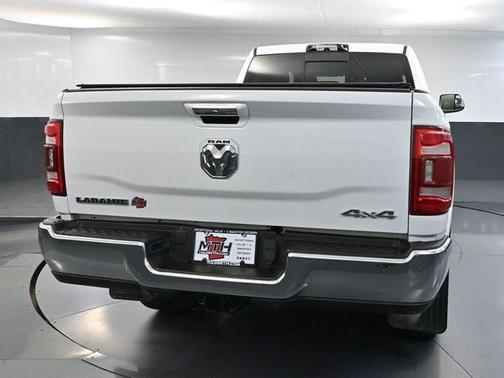 Bright White Clearcoat 2022 RAM 2500 Laramie