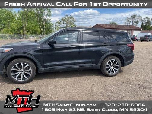 2022 Ford Explorer ST-Line