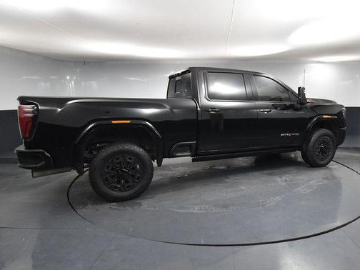 2024 GMC Sierra 2500 AT4