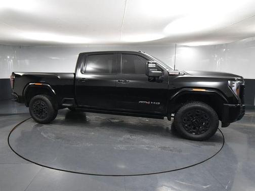 2024 GMC Sierra 2500 AT4
