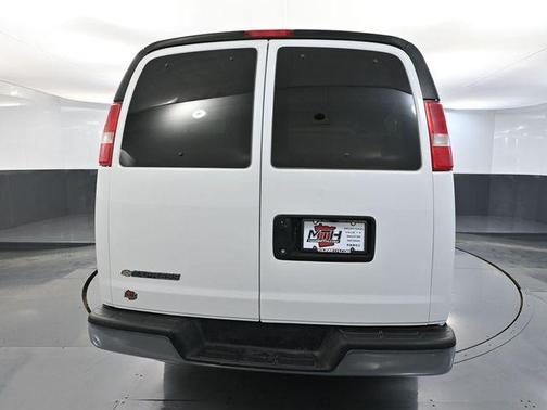 2017 Chevrolet Express 3500 LT