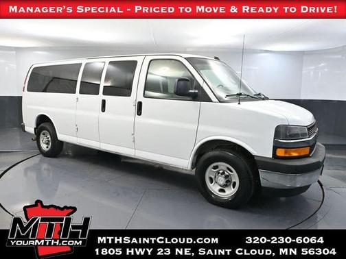 2017 Chevrolet Express 3500 LT