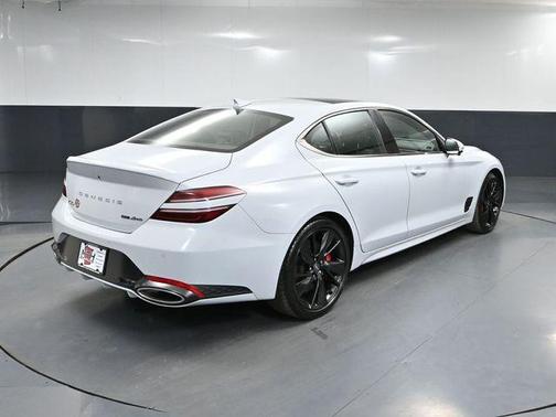 2023 Genesis G70 3.3T