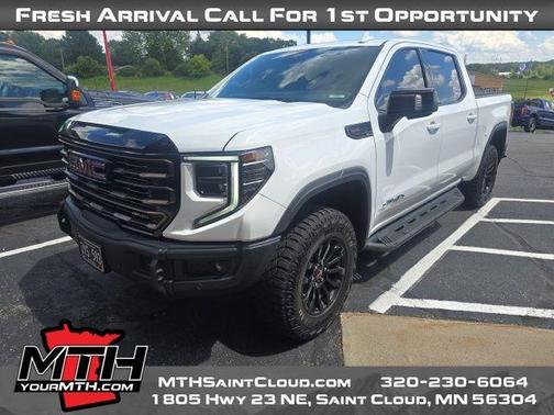 Summit White 2023 GMC Sierra 1500 AT4X