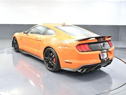 2021 Ford Shelby GT500 Base