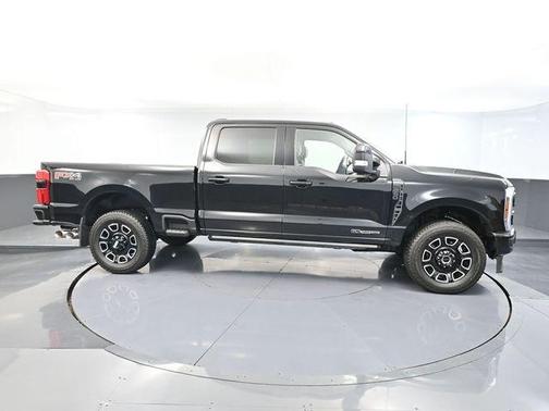 2025 Ford F-250 Platinum