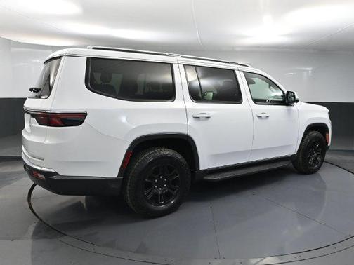Bright White Clearcoat 2022 Jeep Wagoneer Series I