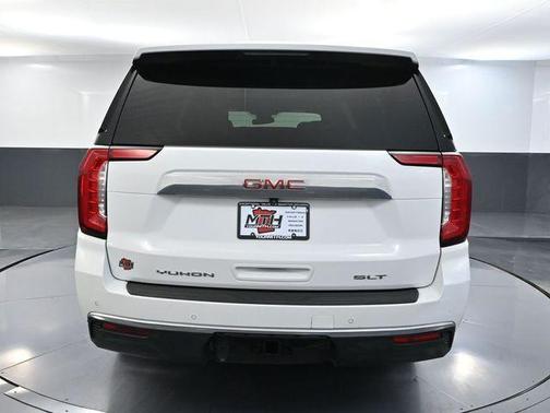 2023 GMC Yukon XL SLT