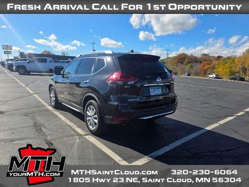 2018 Nissan Rogue SV