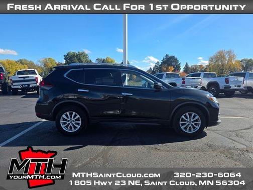2018 Nissan Rogue SV