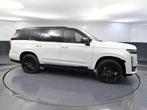 Crystal White Tri-Coat 2024 Cadillac Escalade Sport