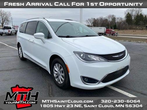 2019 Chrysler Pacifica Touring-L