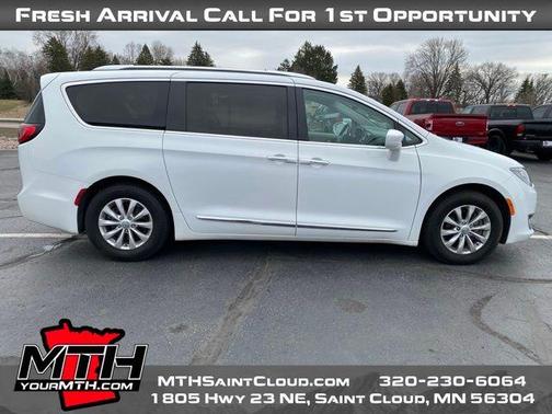 2019 Chrysler Pacifica Touring-L