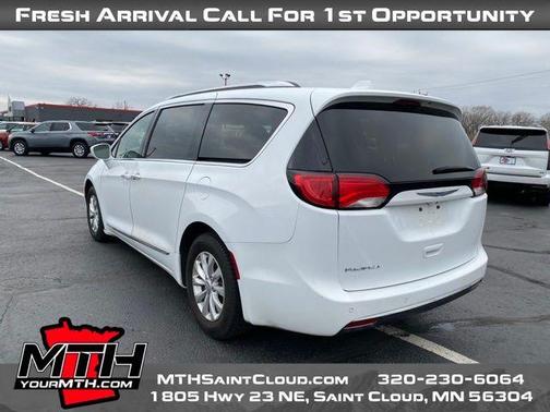 2019 Chrysler Pacifica Touring-L