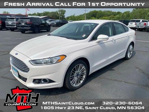 2016 Ford Fusion SE