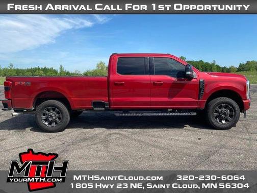 Rapid Red Metallic Tinted Clearcoat 2024 Ford F-250 Lariat