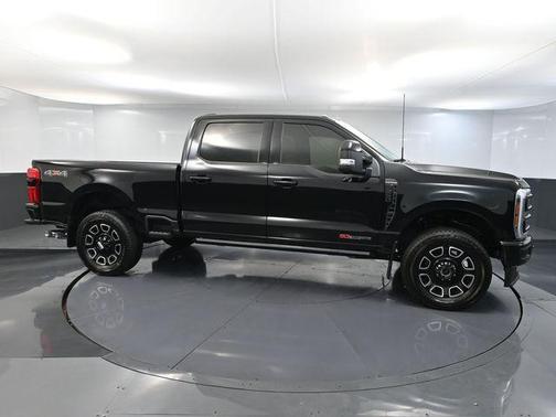 2025 Ford F-250 Platinum