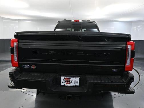 2025 Ford F-250 Platinum