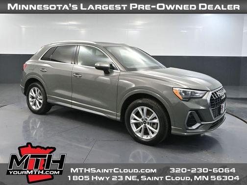 2022 Audi Q3 45 S line Premium