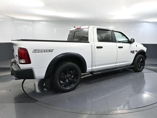 Bright White Clearcoat 2020 RAM 1500 Classic SLT