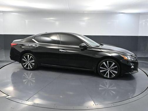 2020 Nissan Altima 2.0 Platinum