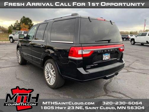 2015 Lincoln Navigator Base