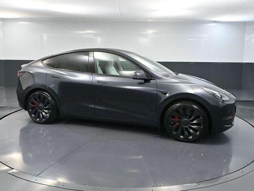 2024 Tesla Model Y Performance