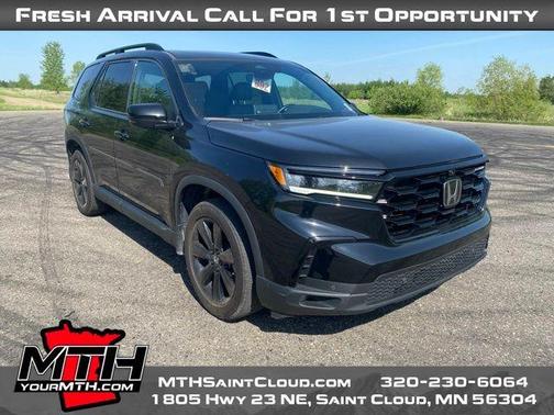 Crystal Black Pearl 2023 Honda Pilot Elite