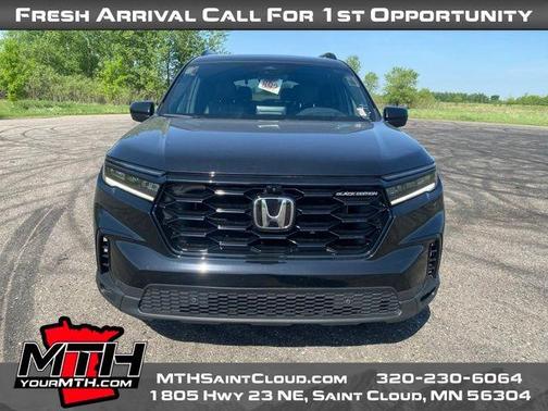 Crystal Black Pearl 2023 Honda Pilot Elite