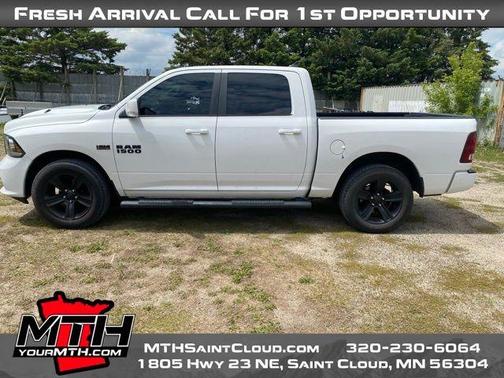 Bright White Clearcoat 2018 RAM 1500 Sport