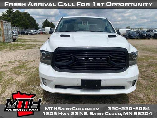 Bright White Clearcoat 2018 RAM 1500 Sport