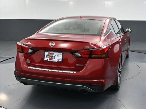 Sunset Drift Chromaflair 2019 Nissan Altima 2.0 SR
