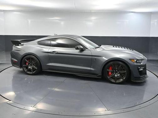 2022 Ford Shelby GT500 Base