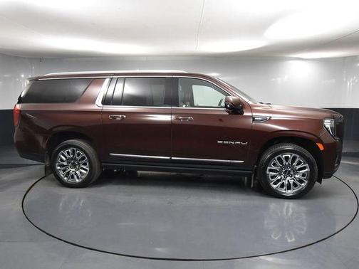 2023 GMC Yukon XL Denali Ultimate