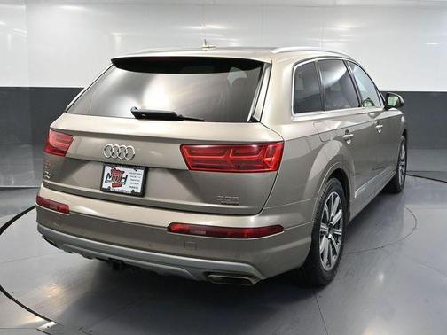 2017 Audi Q7 3.0T Premium Plus