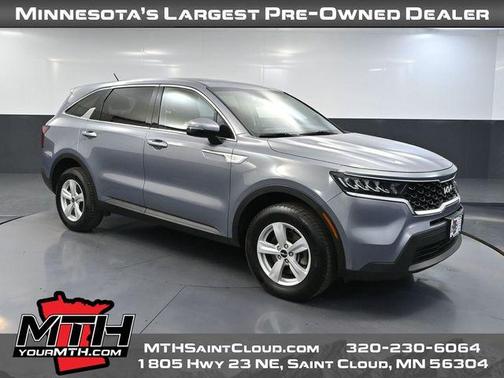 Everlasting Silver 2023 Kia Sorento LX