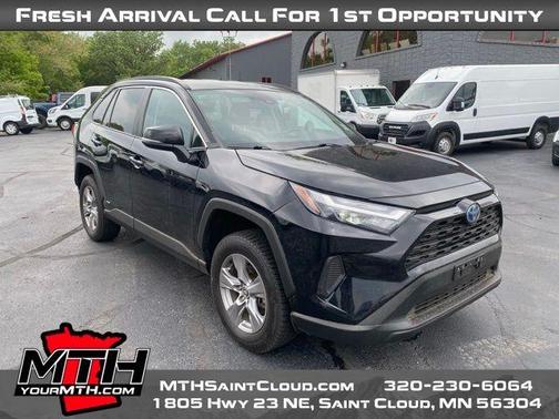 2022 Toyota RAV4 Hybrid XLE