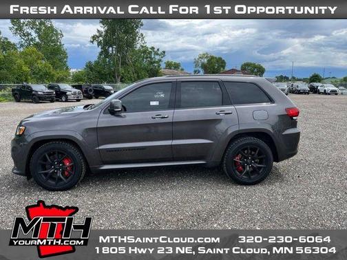Granite Crystal Clearcoat Metallic 2019 Jeep Grand Cherokee SRT