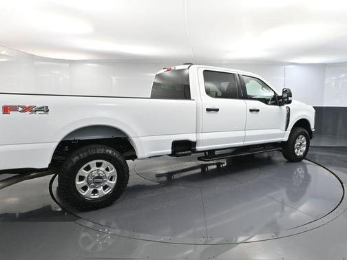 2024 Ford F-350 XLT