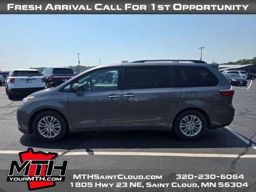 2015 Toyota Sienna XLE