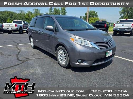 2015 Toyota Sienna XLE