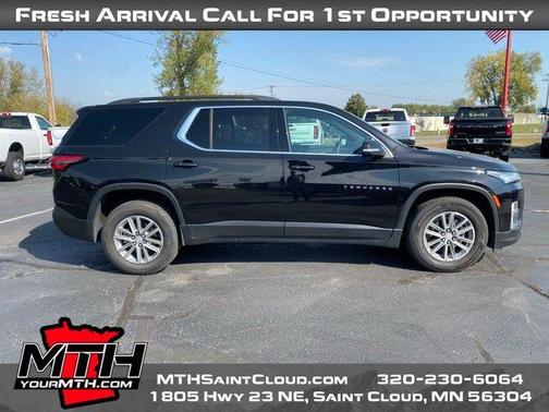 2023 Chevrolet Traverse LT Cloth