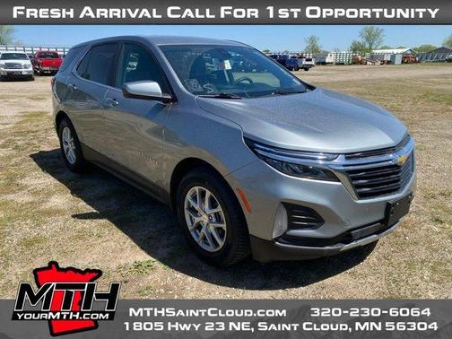 Sterling Gray Metallic 2023 Chevrolet Equinox 2LT