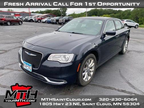 2017 Chrysler 300 Limited