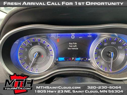 2017 Chrysler 300 Limited