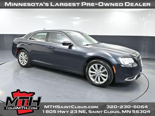 2017 Chrysler 300 Limited