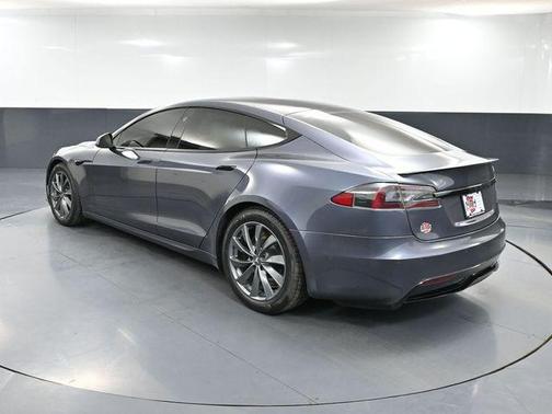 2021 Tesla Model S Plaid