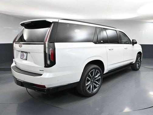 2022 Cadillac Escalade ESV Sport