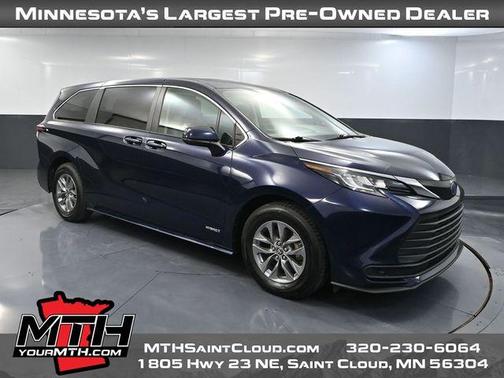 2021 Toyota Sienna LE
